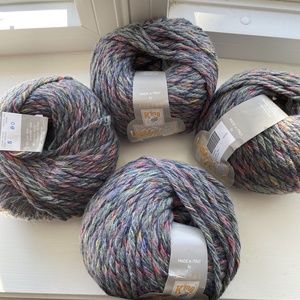 4 balls Filtes King Van Dyck yarn